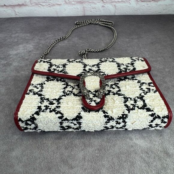 Gucci GG Tweed Dionysus Flap Wallet on a Chain - Picture 4 of 16